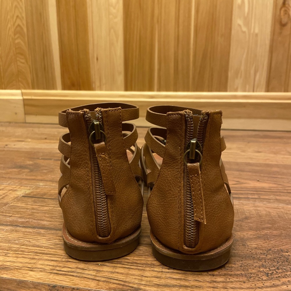Sandals - Picture 3 of 3